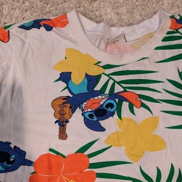 Disney Lilo and Stitch Bright Boxy Tee X-Large - Picture 5 of 5